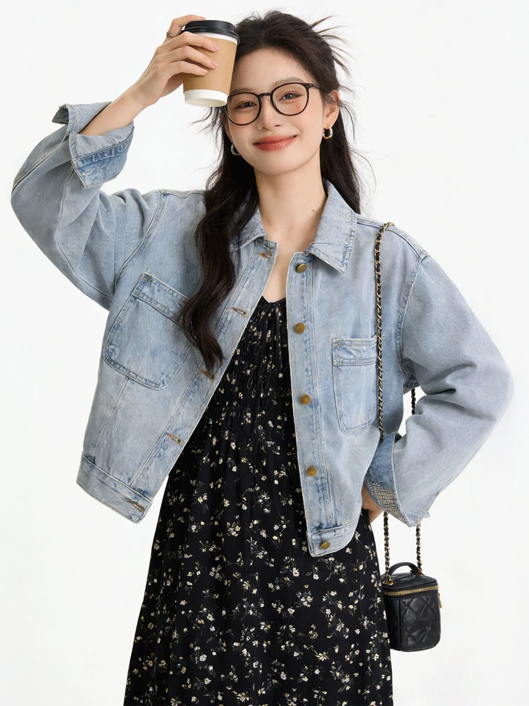 

Early Spring Versatile New Style Fashionable Light Washed Vintage Collar Denim Jacket Short Korean Version Top Women's Clothing