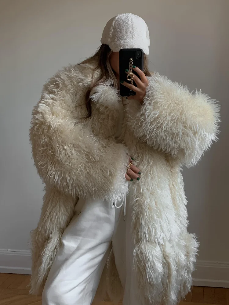 แฟชั่นThicken Warmพู่Fluffy Faux Fur Coatsสําหรับผู้หญิงหรูหราOversizeแขนยาวPlush Coat 2024 ฤดูหนาวLady Jacket