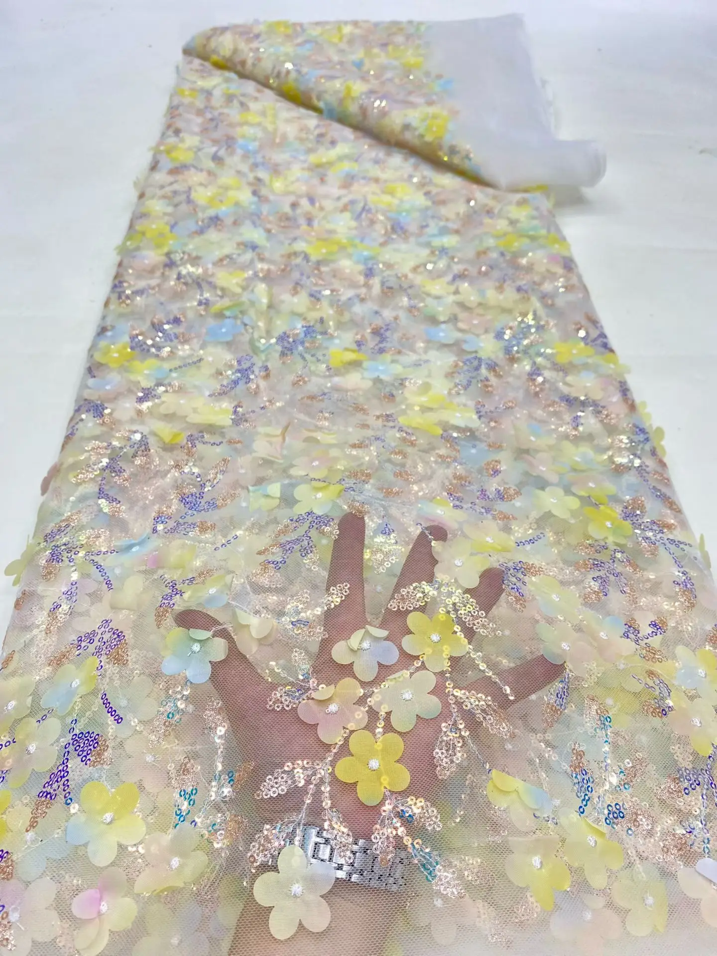 

2025 Высококачественная африканская нигерийская кружевная ткань с вышивкой из тюля для свадебных платьев, элегантный материал для свадебного платья, 5 ярдов