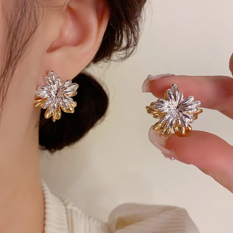 Simple Temperament Metal Flower Two-Wear s925 Silver Needle Design Design Design Earrings