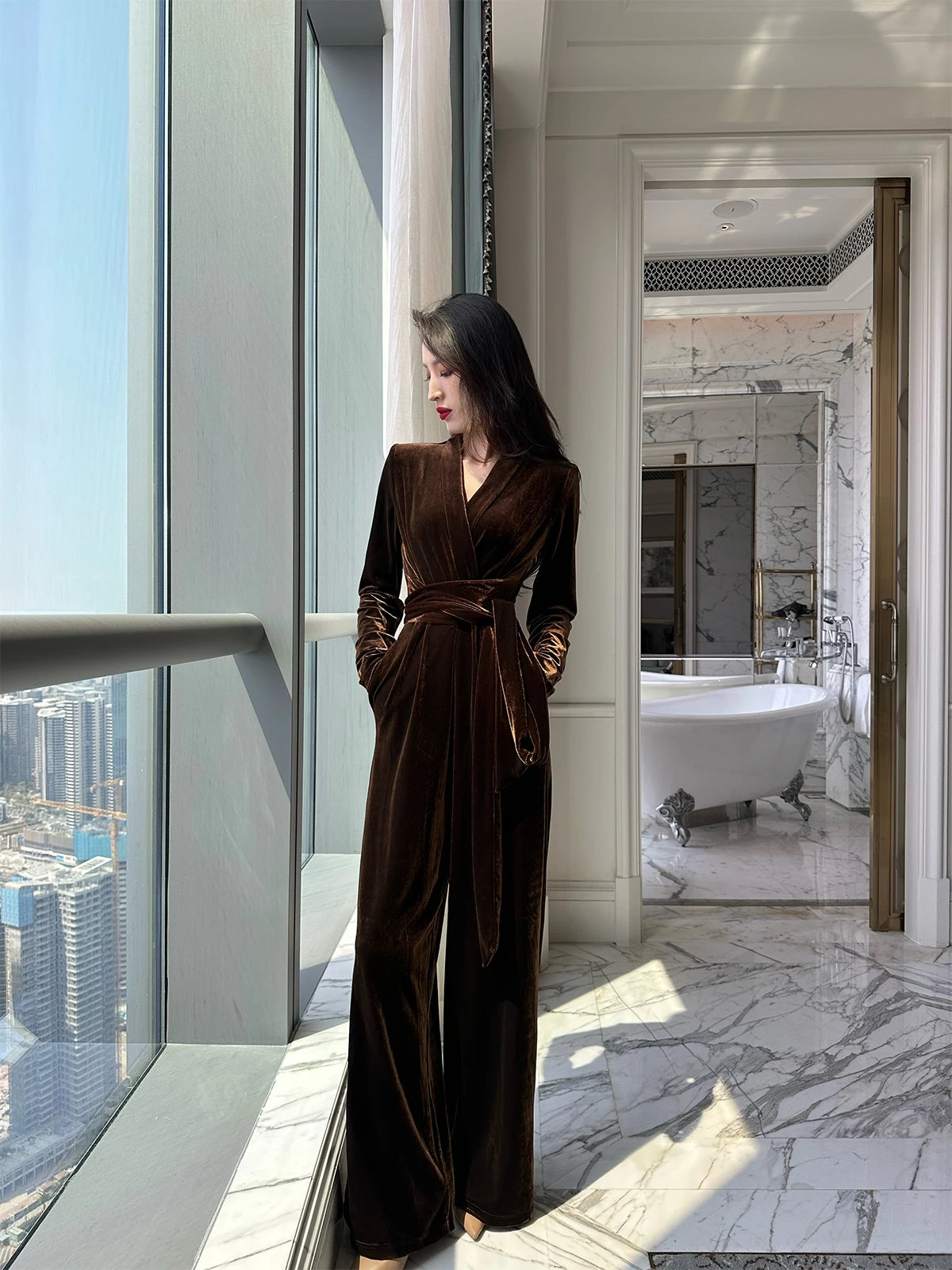 

Оригинальный дизайнерский бархатный комбинезон Youkefeier с длинными рукавами, цветной, стройнящий, с высокой талией и прямыми брюками