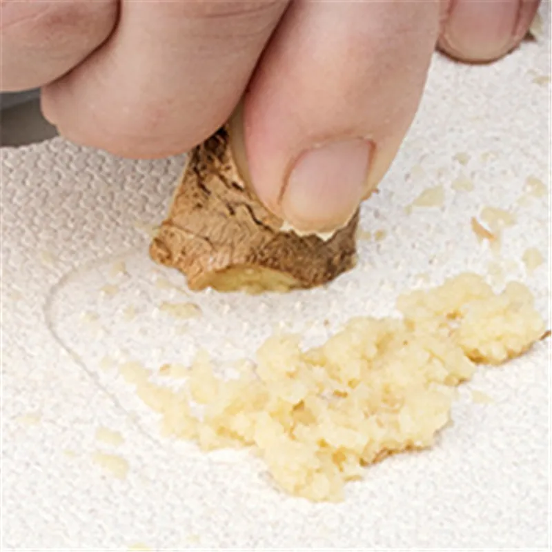 

Kitchen Accessory Garlic Grinding Wheat Straw Cutting Board Vegetable Meat Chopping Board Hanging Hole Spillover Prevention