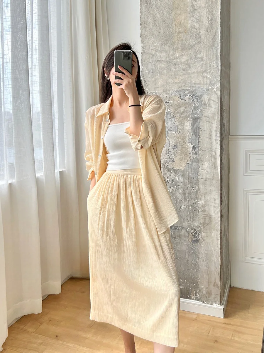 

Romantic Amyy Studios Shirt And Half Skirt Set Textured Pleated Bloom Atmosphere Special Offer for Women 25-35 Years Old