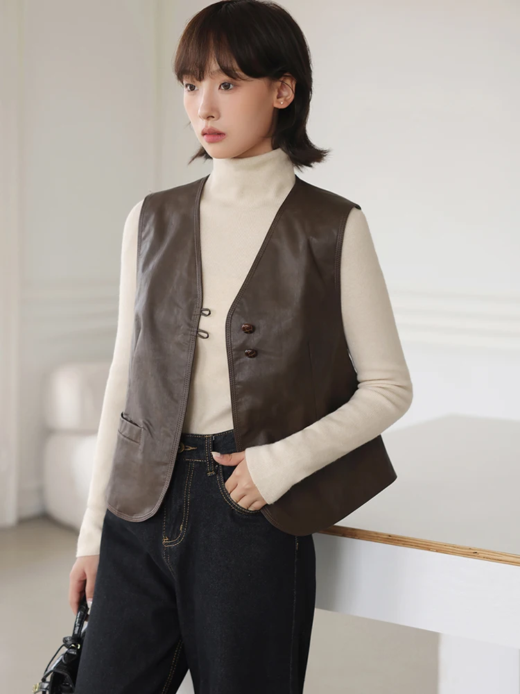 

Retro PU Leather Vest Women's Autumn Winter Faion Layering Svel Jaet Bal Top Button Detail V-ne Regular Length