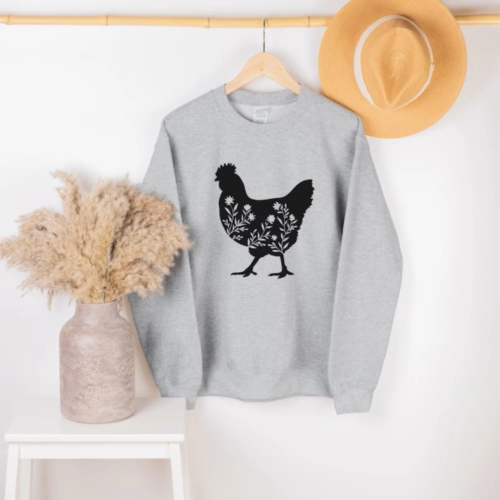 

Floral Chicken Sweatshirt Chicken Lover Retro Shirt Funny Thanksgiving Trendy Crewneck Coquette Top Farm Animal Birthday Gift