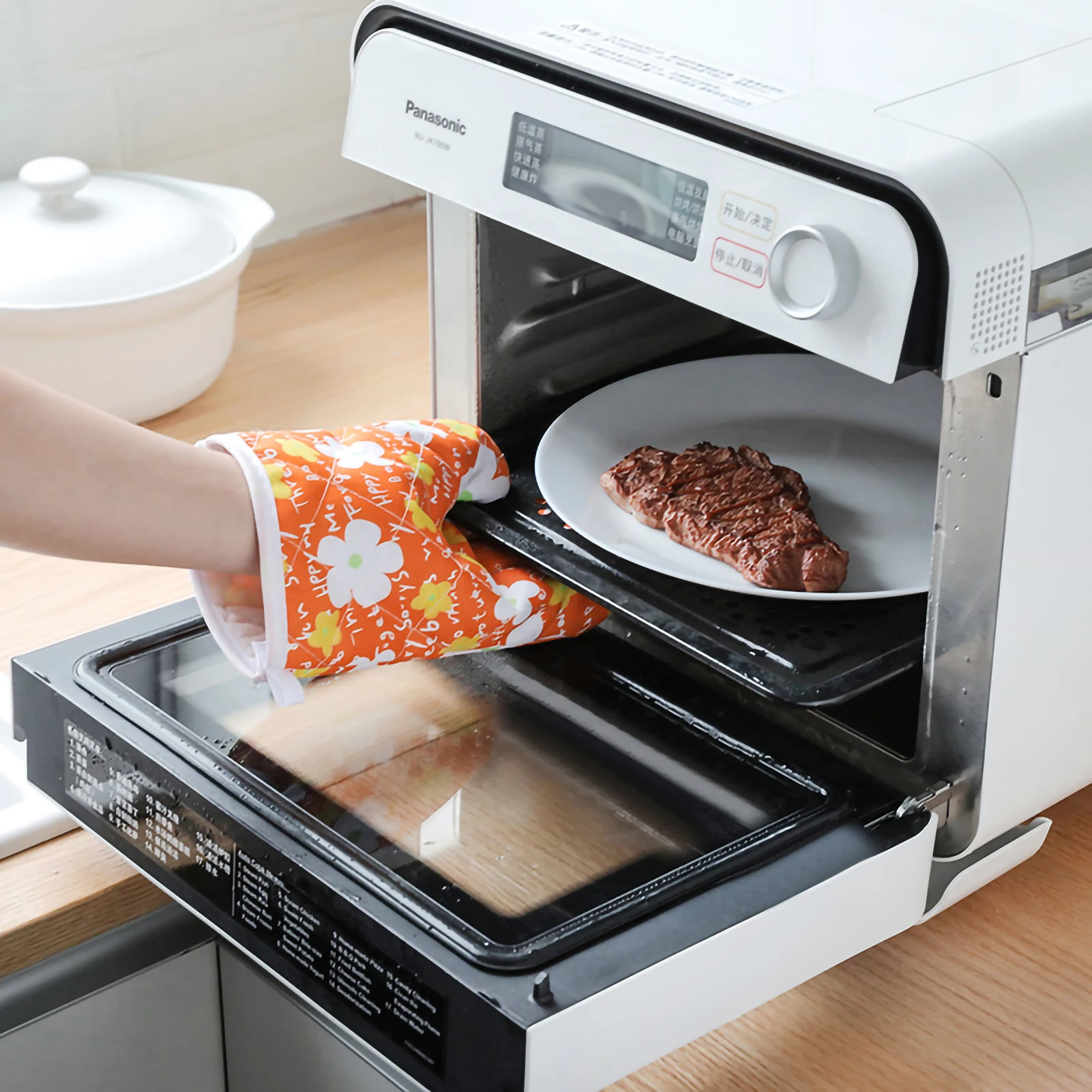 Heat-insulating Gloves Anti-scald Microwave Gloves High Temperature Resistant Kitchen Baking Oven Gloves Microwave Mitts