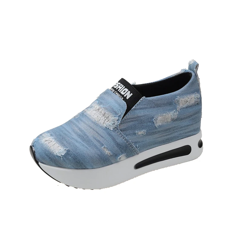 여성용 패셔너블하고 편안한 데님 가황 신발, 2023 가을 및 겨울 스포츠 캐주얼 꽃 자수 메쉬 신발, 신상