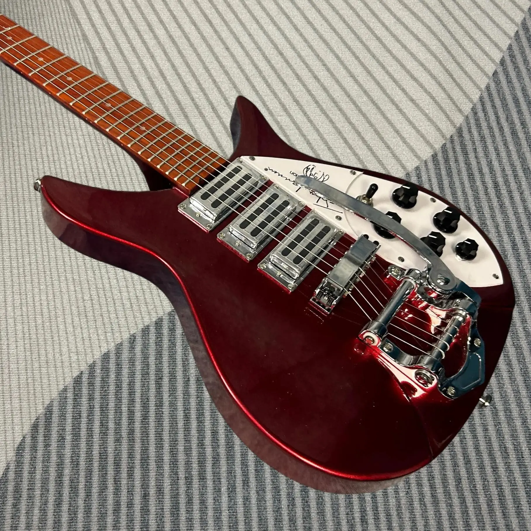 Thumbnail 3 - #13 Trending Electric Guitars Right Now