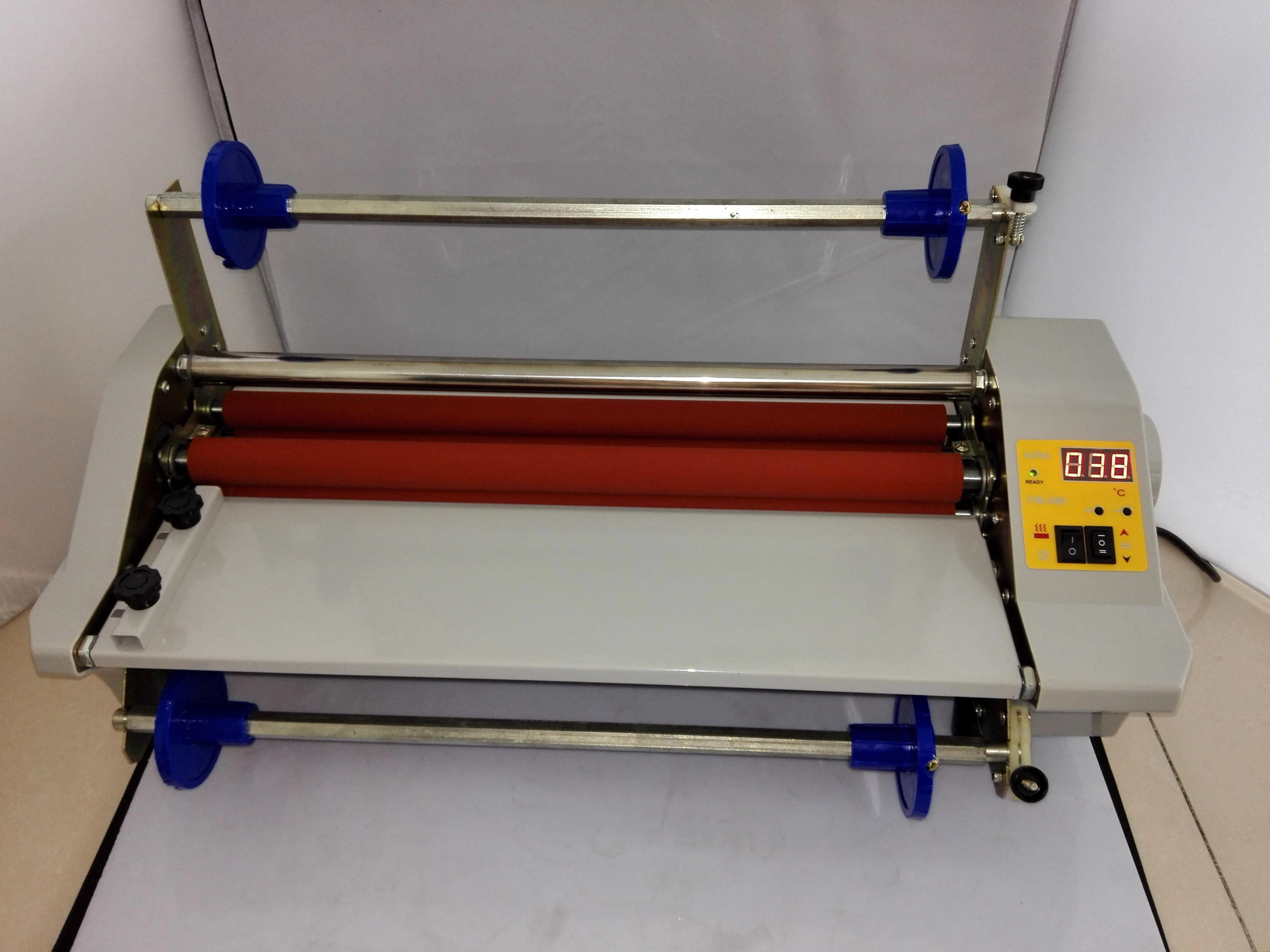 

FM-480J Cold&hot Laminating Machine, Hot Laminator, Roll Laminating Machine max laminating width 450MM