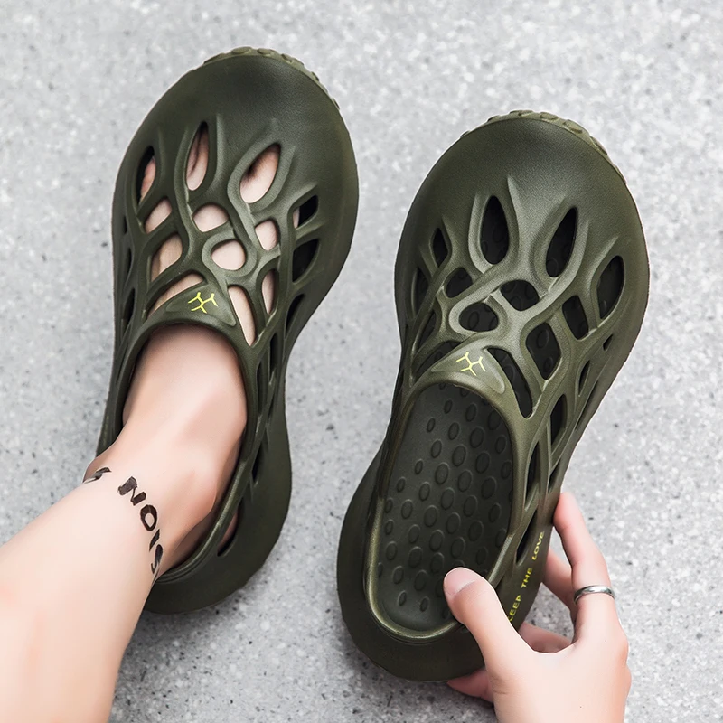 Fashion Sandalias Summer Shoes Men Casual Shoes Mesh outdoor Breathable Slip-on Flats Men Sneakers Comfortable Water Loafers