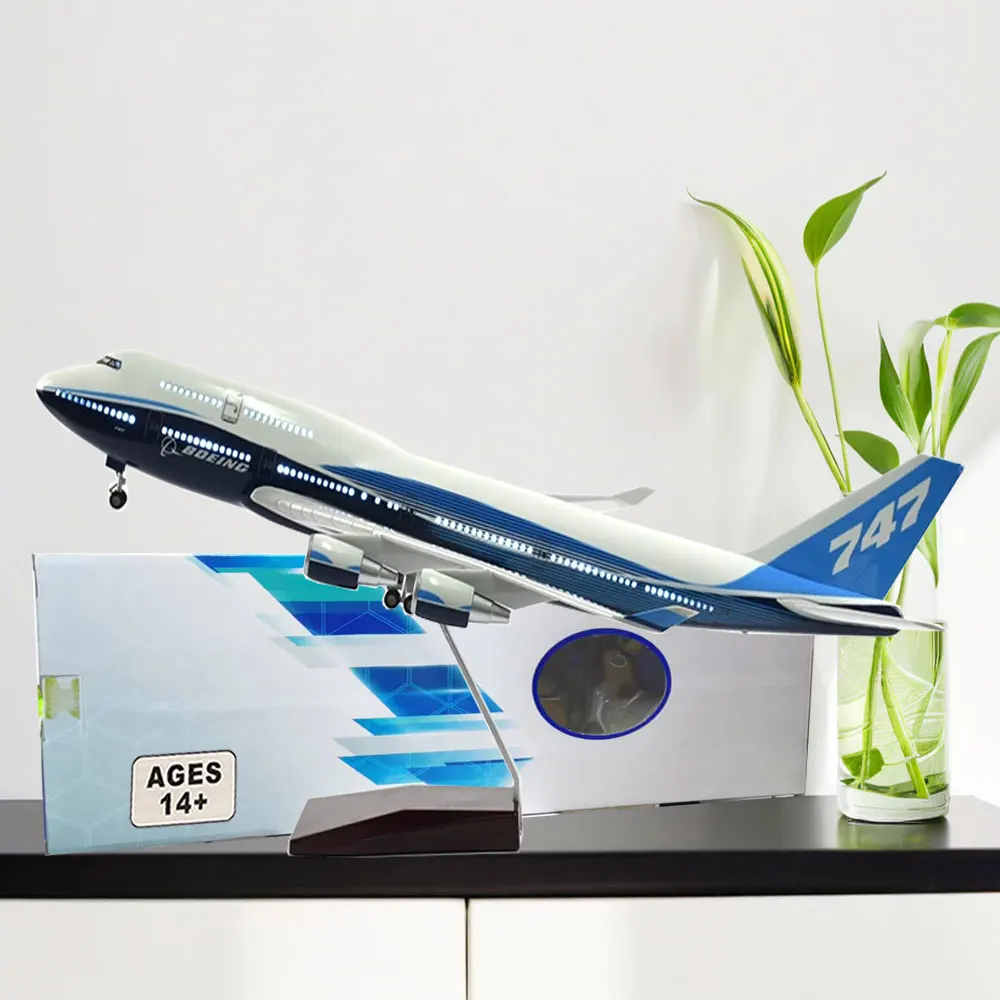

1:150 Scale Model Airplane Prototype B747 Model Jet Collectibles Resin with Wheels Diecast for Collection Gift Ornament (C