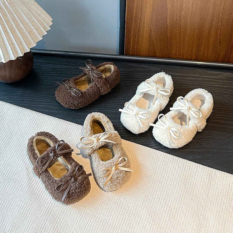 

Детские туфли на плоской подошве с двойными милыми бантами, мокасины для девочек на мягкой подошве с круглым носком, зима 2025, новая детская повседневная обувь принцессы, замша