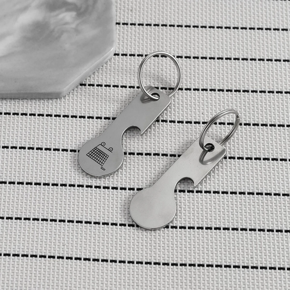 2Pcs Custom Name Keychain Supermarket Cart Token Customized Text Key Chain Festival Gift Personalized Text Beer Bottle Opener
