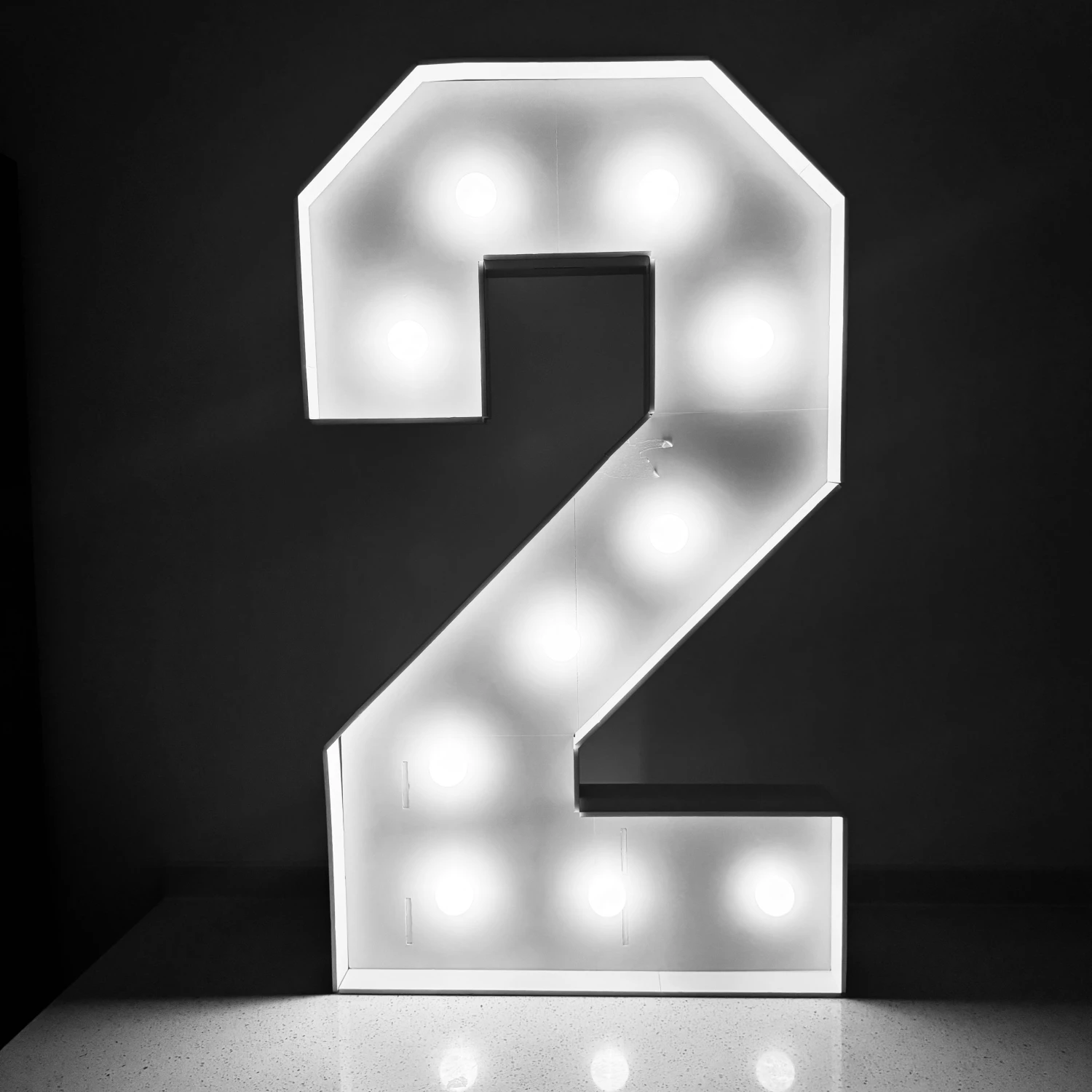 1Pc 73cm/28.7inch Light Up Digitale Marquee Frame Witte Lichten KT Board Nummer 0-9 Plug-in KT Board Met Beugel Party Decoratieve