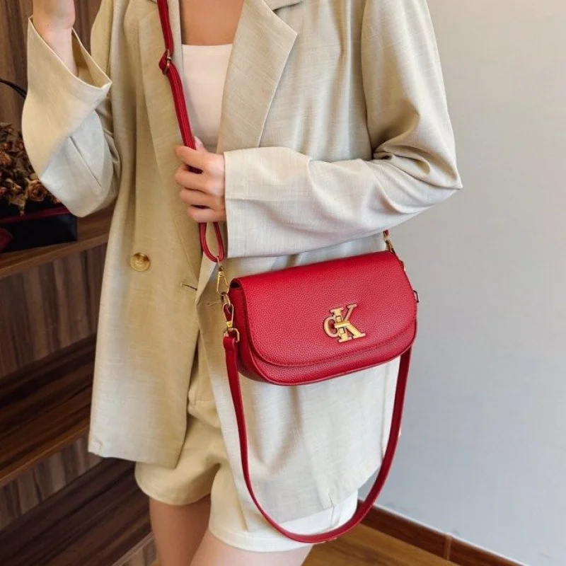 

Unique Minimalist Messenger Bag For Leisure Activities Women Mini Crossbody Purse Simple Solid Color Trend