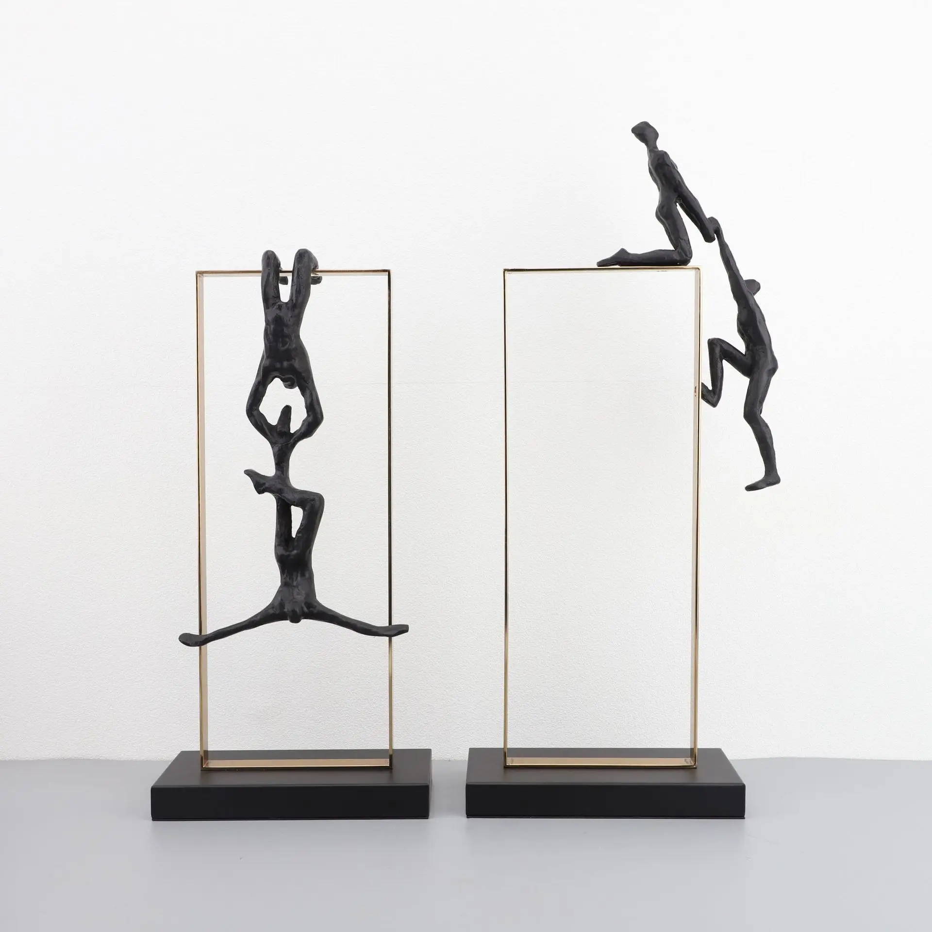 Metal Frame Figure Statue, Abstract Human Sculpture for Home Decor, Minimalist Desktop Art for Bedroom, Living Room & Entryway