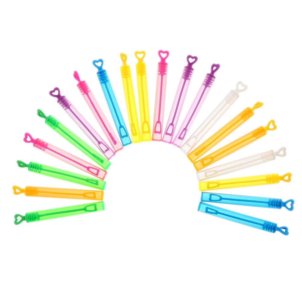 30 pièces baguettes vides rechargées baguettes à bulles en plastique colorées en forme de coeur pour enfants fête en plein air légère Mini baguette à bulles