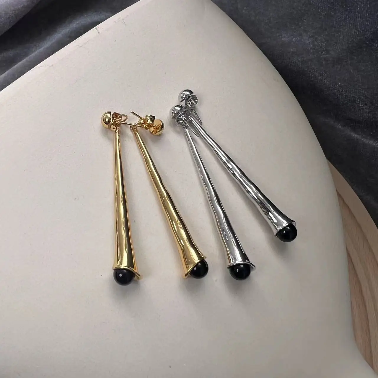 

Brass With 18K Natural Black Stone Long Bar Earrings Women Jewelry Punk Party T Show Gown Runway Trendy Korean Japan Style INS