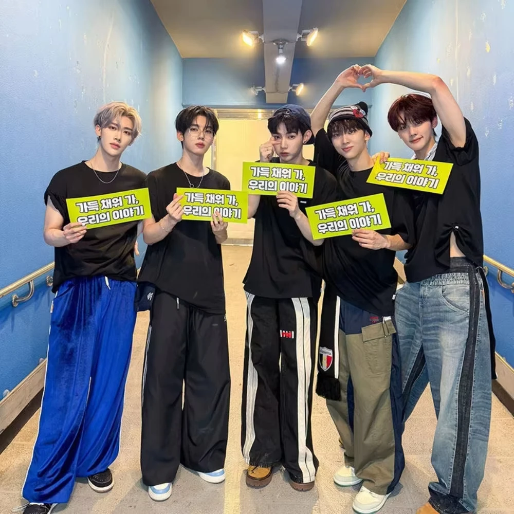 2026 AND2BLE Concert TShirt Men Women Vintage Loose Short Sleeve Tee Casual Oversized Streetwear Zhanghao Yujin Ricky Fans