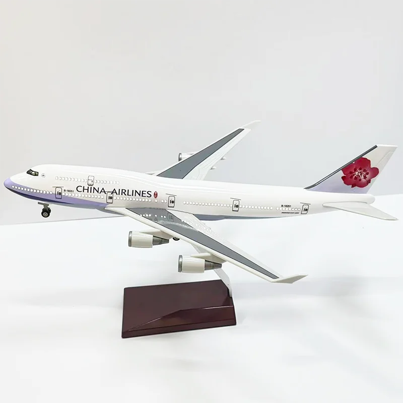 37cm China Airlines Boeing 747 Jet Airliner 1:190 Scale Simulated Aircraft Toy Model with Lights and Landing Gear view 4