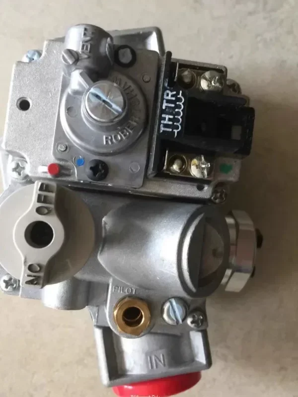 Valvola combinata di gas importata dagli Stati Uniti ROBERTSHAW 7000DERHC-S7C