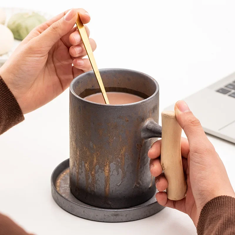 Japanese Style Ceramic Coffee Mug with Wooden Handle Vintage Large Capacity 600ml Rust Glaze Tea Mug Drinking Cups