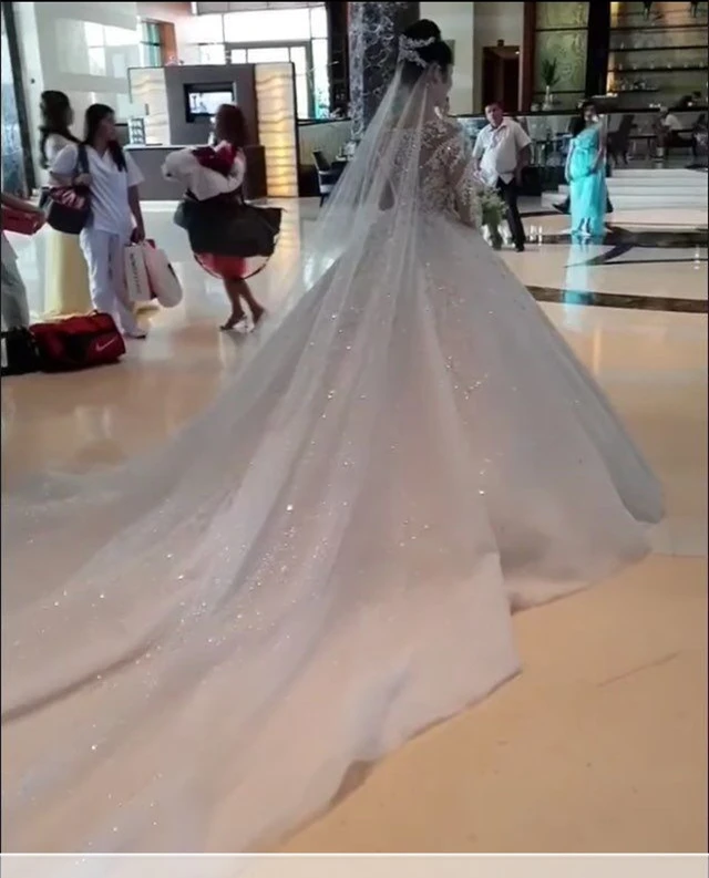 Robe de mariée de luxe en dentelle pour femmes, élégante robe de bal perlée, manches longues, longue traîne transparente