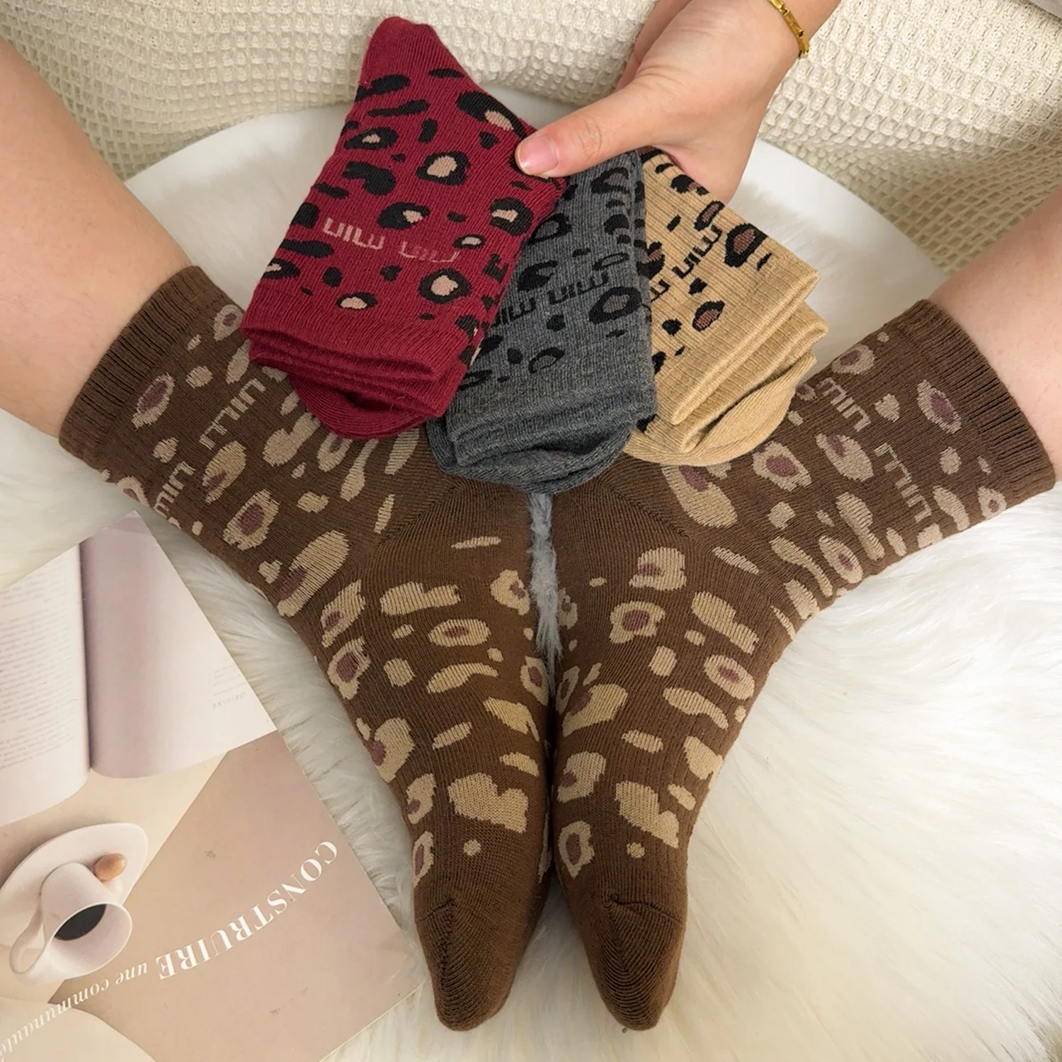 Thicken Autumn Winter Socks Japanese Vintage Fashion Leopard Print Thermal Socks High Quality Women Warm Sexy Wild Trendy Socks