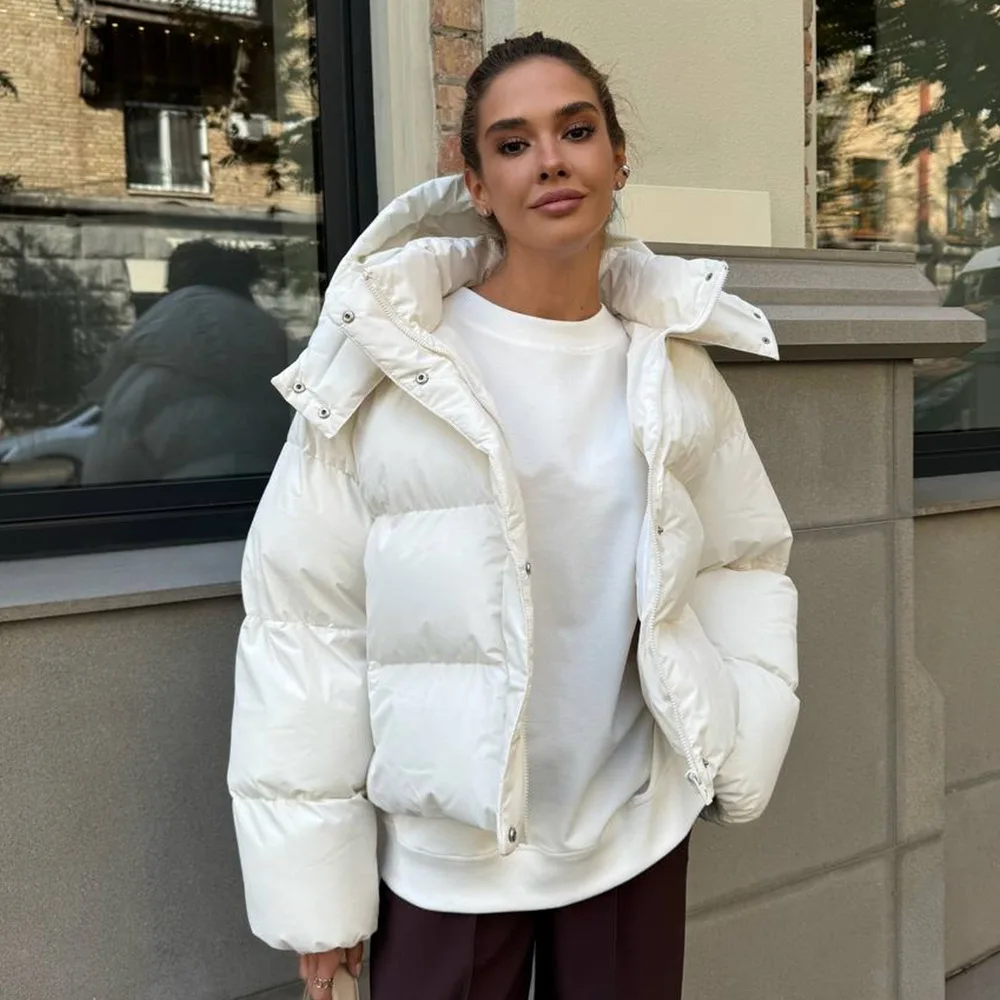 

2025 Winter Women Short Puffer Jacket Hooded Oversized Cotton Coat Thick Warm Outdoor Sporty Casual Winter Coat