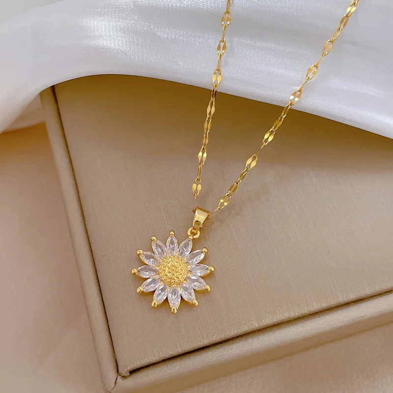 Luxury sunflower flower necklace for women's fashionable retro collarbone chain