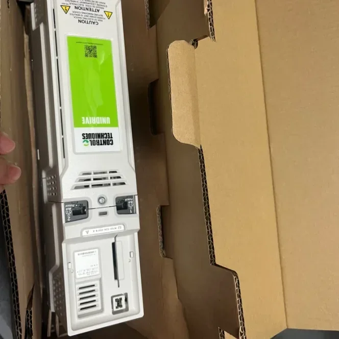 VFD Control Techniques M700-03400062A102.2Kw 3Hp 380-480Vac  M700-03400062A10100AB100