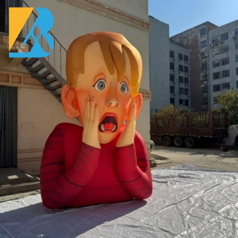 شخصية كبيرة قابلة للنفخ للتعبير الخائف لألعاب الديكور في الهواء الطلق