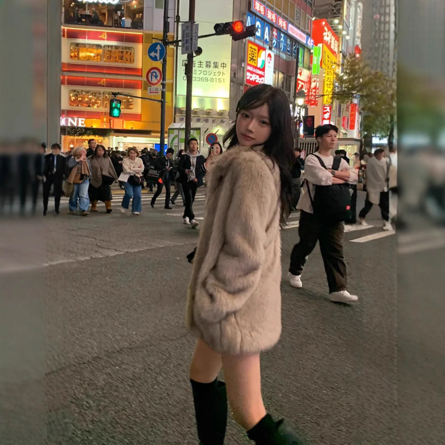 Damskie płaszcze ze sztucznego futra, grube ciepłe kurtki z wykładanym kołnierzem, kurtka w stylu Y2k streetwear, elegancka odzież wierzchnia do pracy, jesień zima 2025