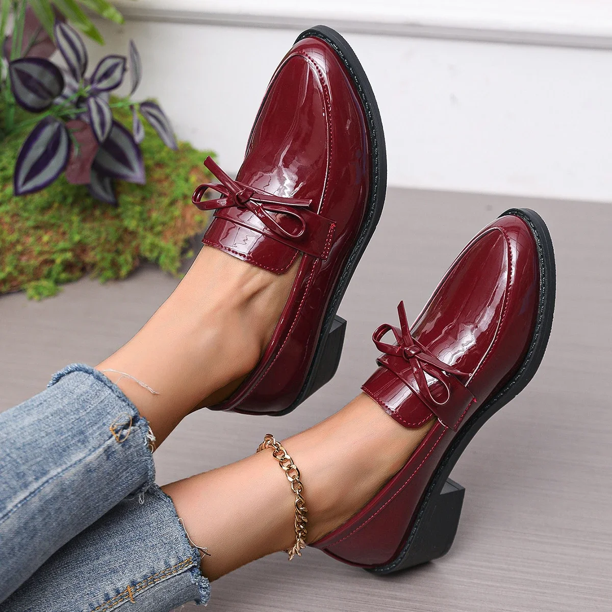 PU Leather Women's Shoes 2025 Spring Pointed Toe Slip-on Women's Casual Loafers Elegant Bow Office Med Heel Shoes Zapatos Mujer