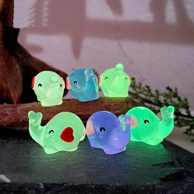 10Pcs Cute Luminous Mini Elephant Decoration Figurines Resin Glowing in Dark Elephant Micro Landscape Car Desktop Home Decor