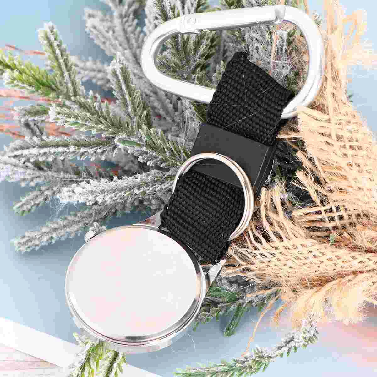 Mountaineering Watch with Compass Pocket Nurse Watch Carabiner Design Simple Fashion Watches (White)