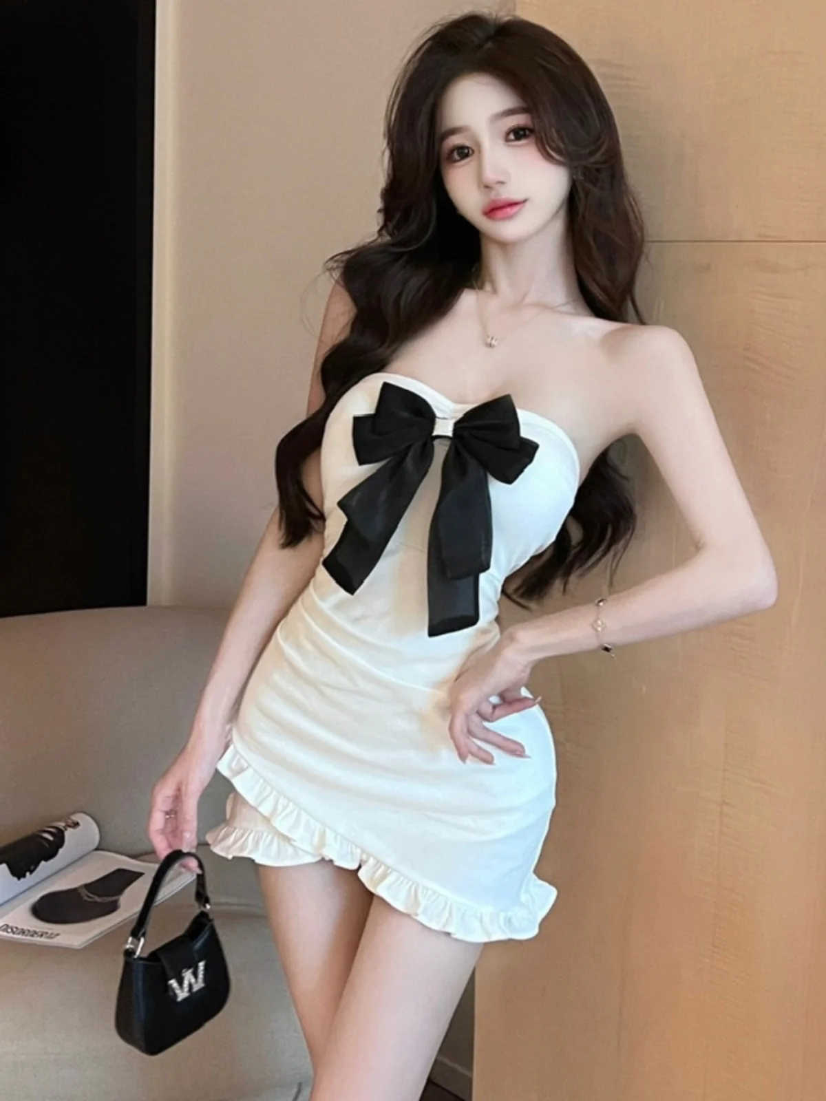 تنورة عصرية من مزيج القطن بعقدة بلون بلو بوستير بحاشية عالية الخصر مخملية ort Svel V-ne Dr