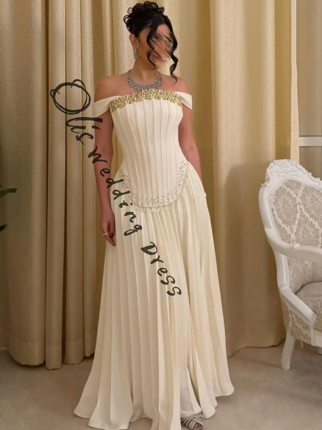 

customized Elegant Off The Shoulder Sleeveless Strapless Prom Dresses Floor Length Party Dresses Pleated Beadings Formal Evening