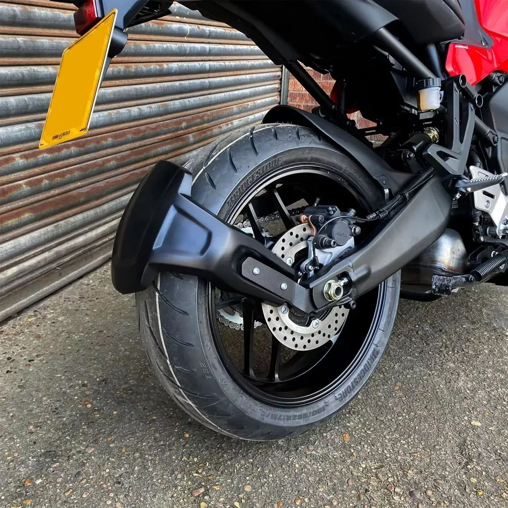 Motorcycle Accessories Rear Fender Spray Device Fit For YAMAHA XSR 900 2022 MT-09 SP Tracer 9 GT/GT+ 2021-2026