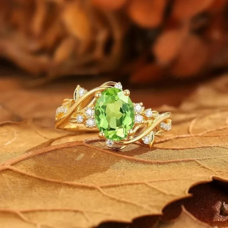 

Exquisite women's ring, gold oval flower leaf shaped green and white stone ring set, party accessory gift