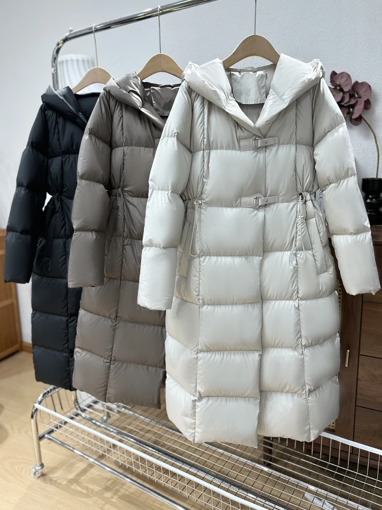新しい冬用厚手の女性のダウンジャケット無地バックルデザインルーズコート通勤フード付き足首までの長さのジャケット