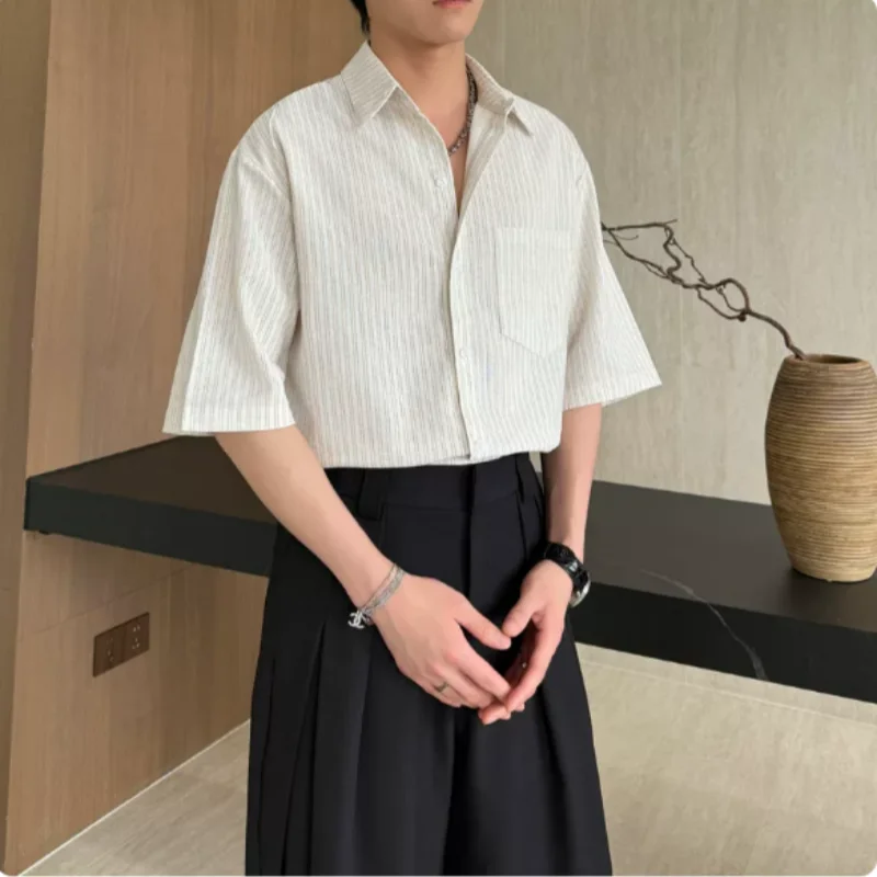 Summer retro lightweight mature style linen short-sleeve shirt for men, loose and breathable striped button-down collar vintage-