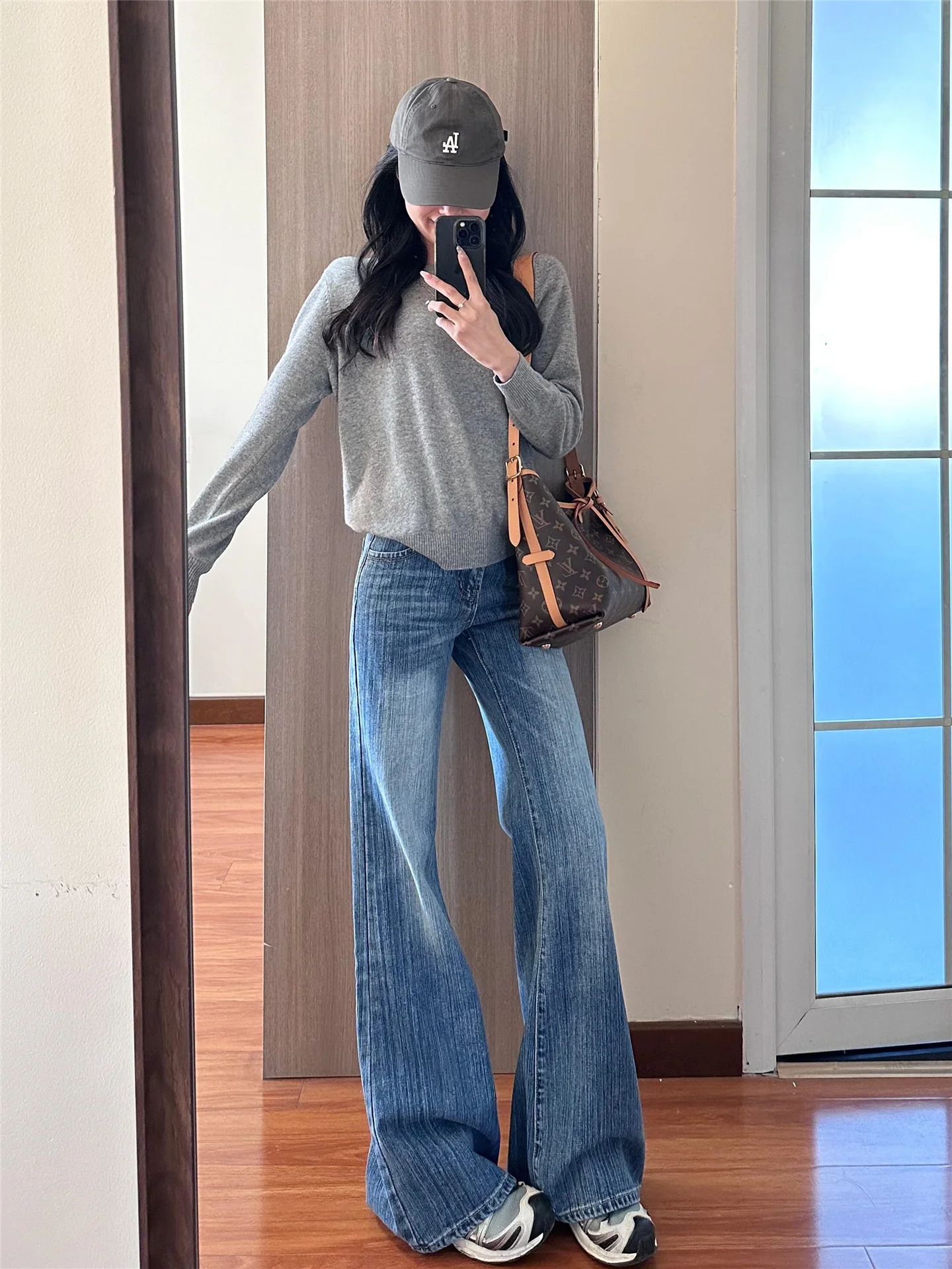 

Retro Loose Fit Low Waist Bell Bottom Denim Jeans Women's Spring Casual Cotton Pants High Waist Wide Leg Pants Blue Bamboo