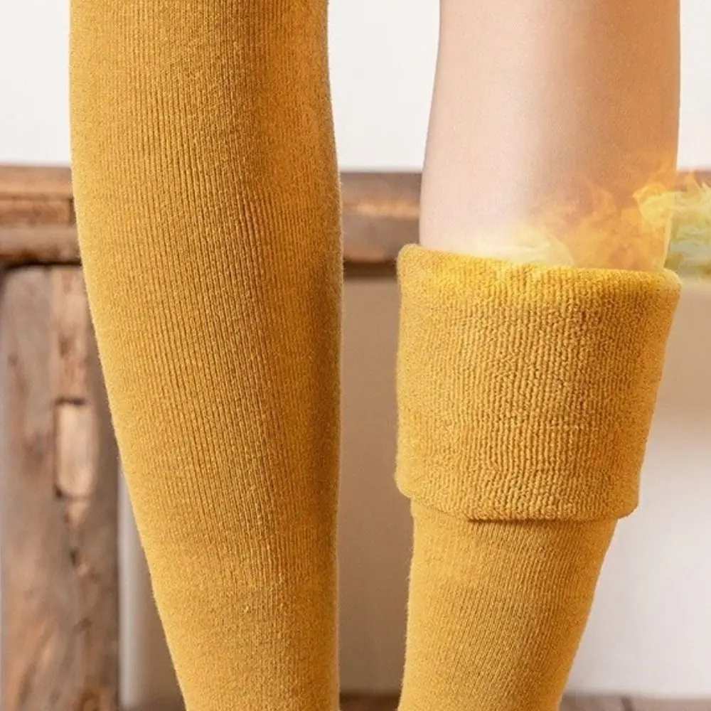 جوارب طويلة ناعمة وسميكة ودافئة لحماية الساق ومضادة للرياح ومضادة للبرد وأكمام طويلة جوارب أنبوبية مرنة للجنسين