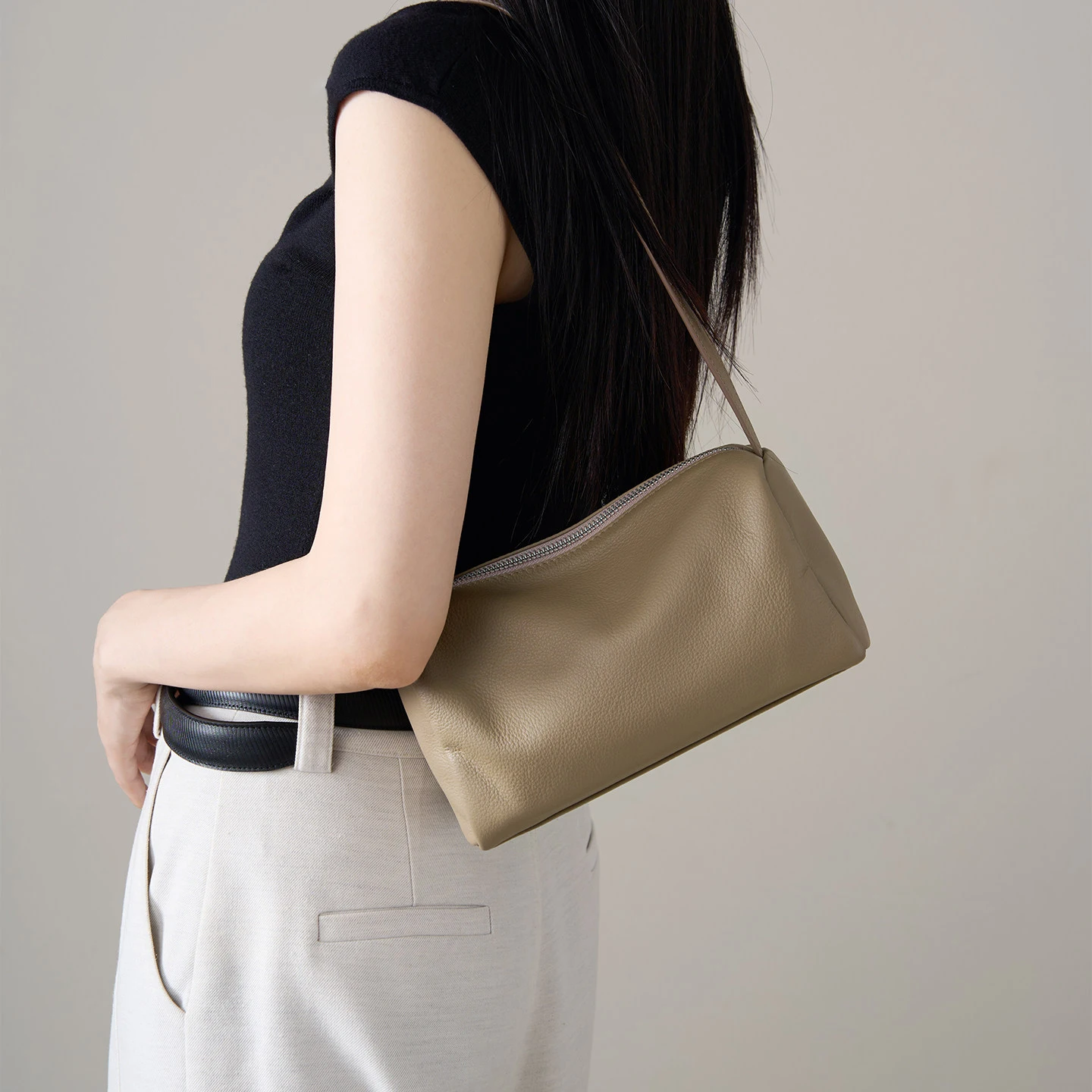 Women's Genuine Cowhide Mini Cylinder Crossbody Bag Soft Pebbled Leather Adjustable Thin Strap Small Zip Shoulder Messenger Bag