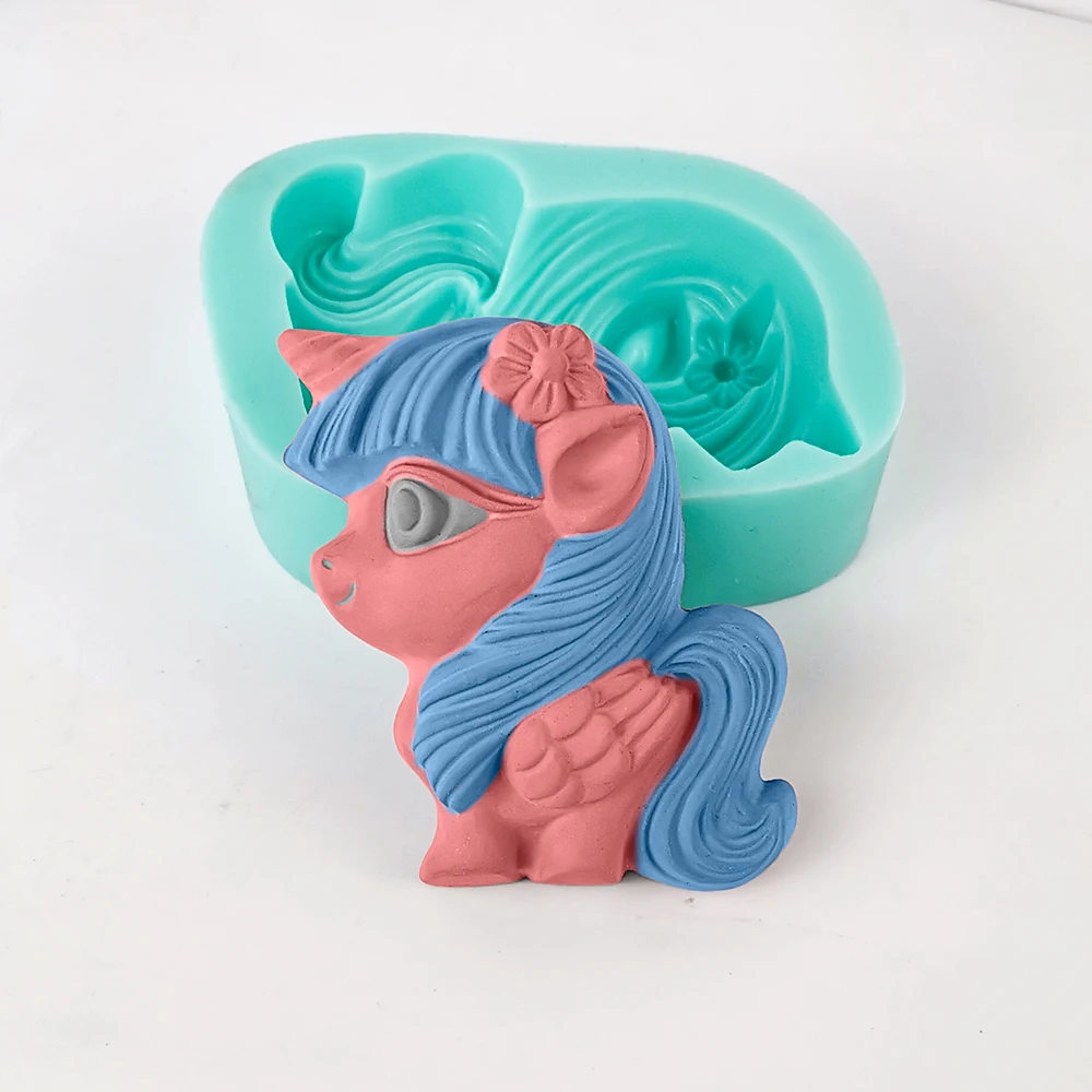 

PRZY-Silicone Unicorn Fondant Mold, Pony Soap Molds, Handmade Mould, Cute Children's Soap Clay, Resin Candle Mould, DW0270