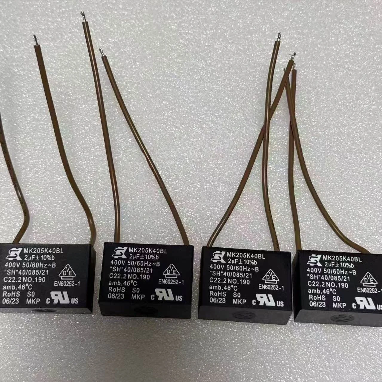 Original Starting Capacitor SK MK205K40BL 2UF 400V. MK155J40BL 1.5UF MK105K40BL 400V 1UF for Motor Fan Replacement.