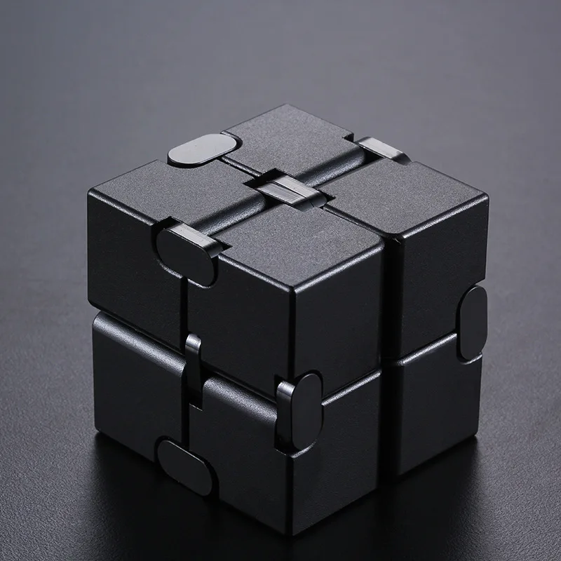 Infinity Cube Aluminiumlegierung Robustes schweres Finger-Flip-Metall-Zappelspielzeug Erwachsene und Kinder Angst Stressabbau ADHS ADD Gadgets