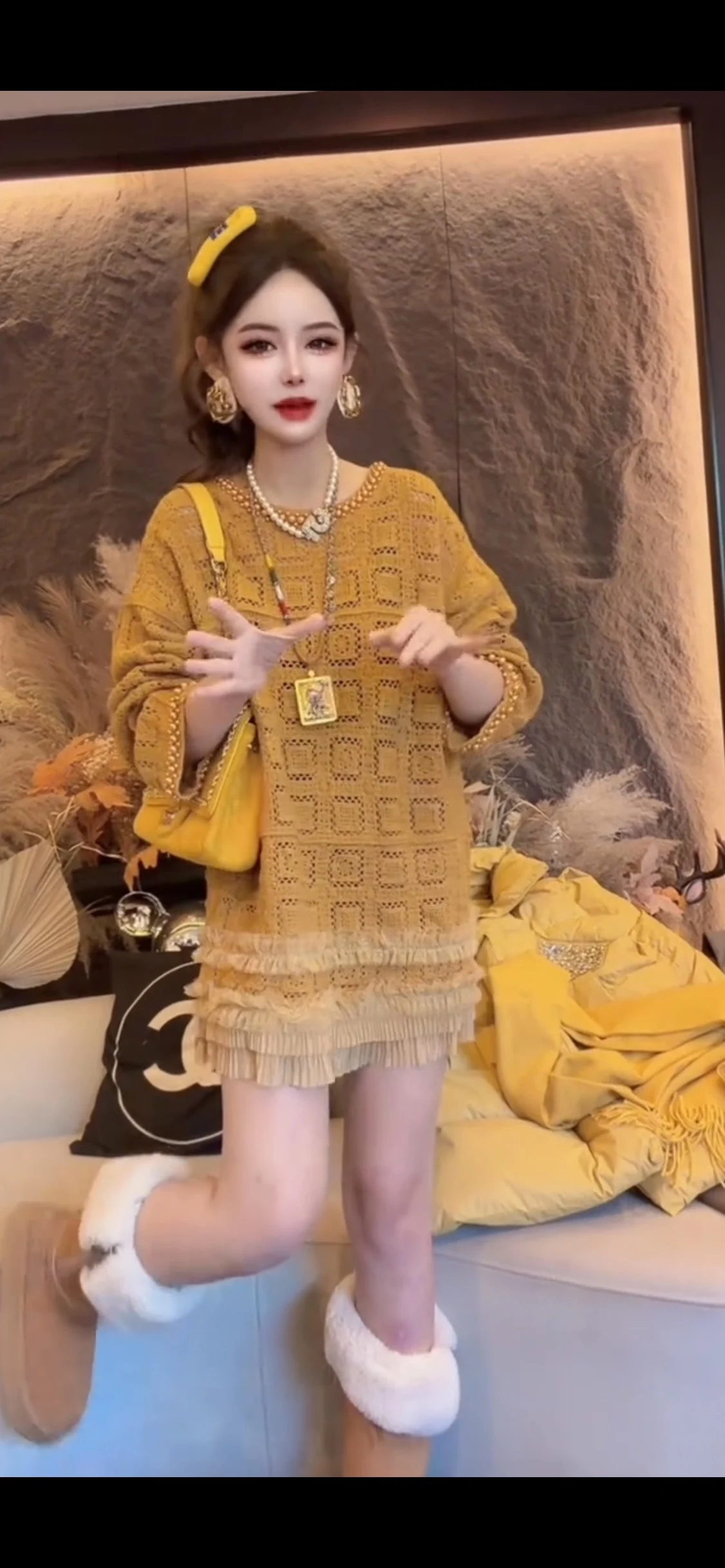 

Winter New Loose Faionable Casual Pure Color Design Versatile Women's Top European Sle Casual irt 2025 Winter Collection