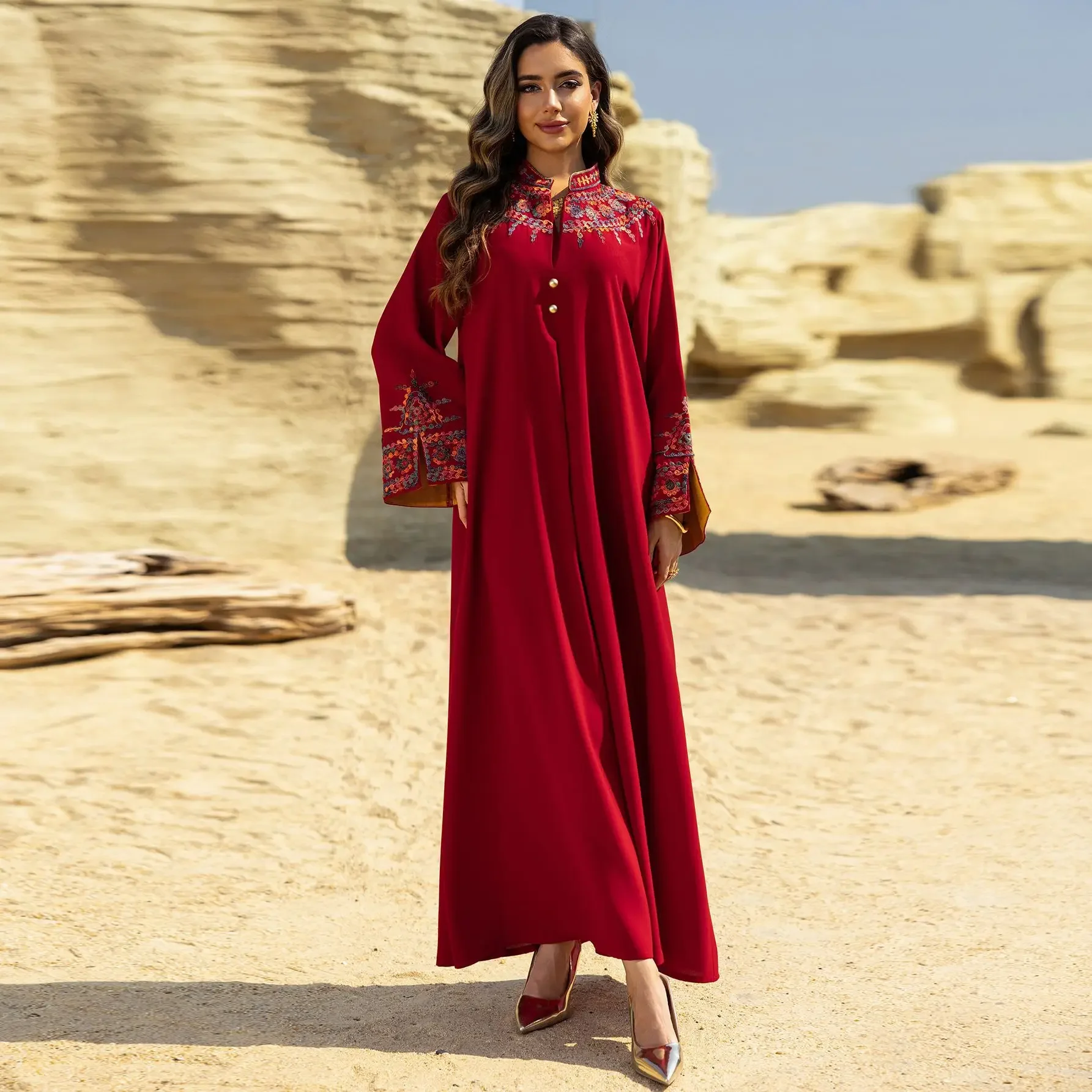 Muslim  Long Robe   Fashion New Dubai Embroidered Floral Dress Jalabiya Robe Loose Maxi Abaya